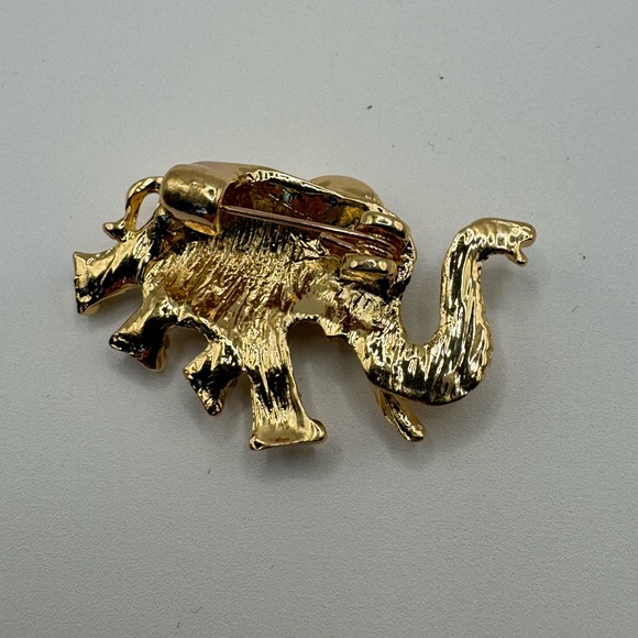 3/$15 Cute Sparkly Elephant Pin Brooch Gold-tone - Picture 6 of 6